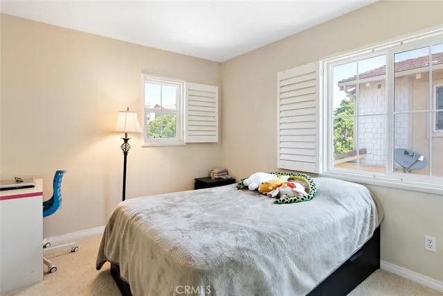 $4,200 | 28722 Coal Mountain Court, Valencia, CA 91354