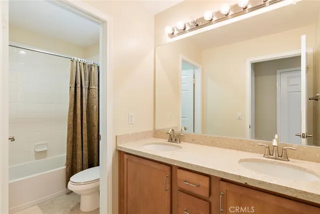 $4,200 | 28722 Coal Mountain Court, Valencia, CA 91354