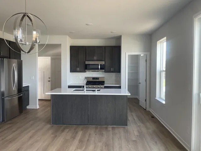 $659,900 | W193-n5017 Rosemary Ridge, Menomonee Falls, WI 53051