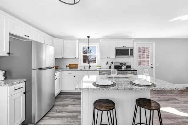 $324,900 | 24 Francis Street, Westfield, MA 01085