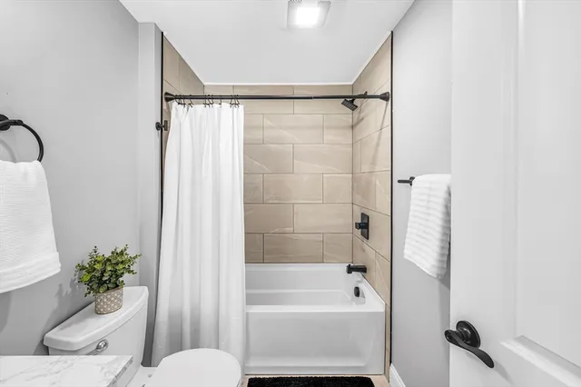 $324,900 | 24 Francis Street, Westfield, MA 01085