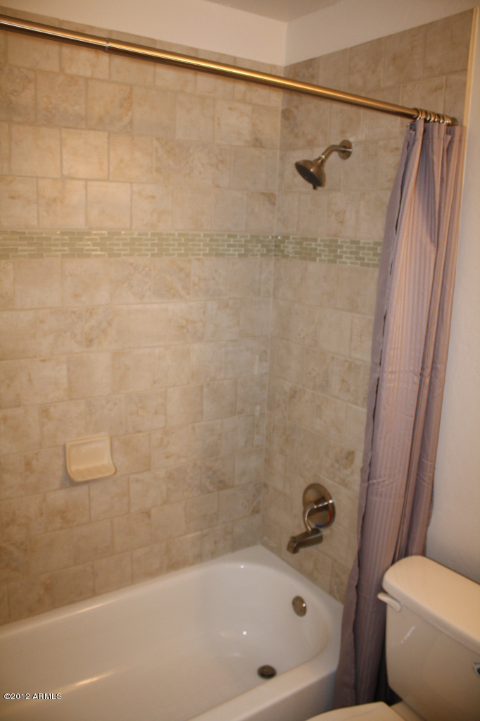 36 East Fillmore Street Tempe, AZ 85288 - Photo 7 of 13 hallway shower
