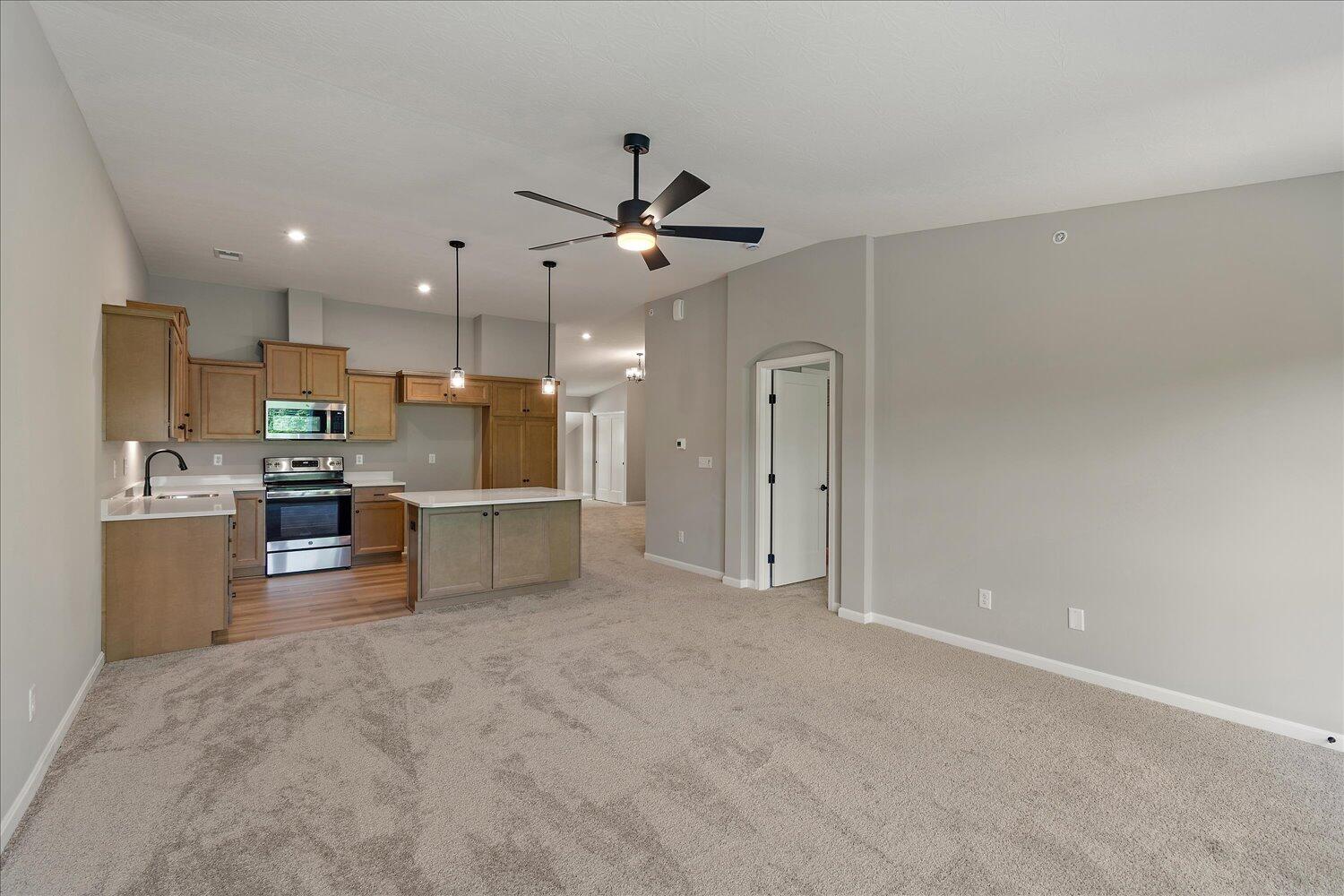 2527 Bella Ridge, Unit 402302 Covington, KY 41017 - Photo 8 of 28 Gallery Image 8