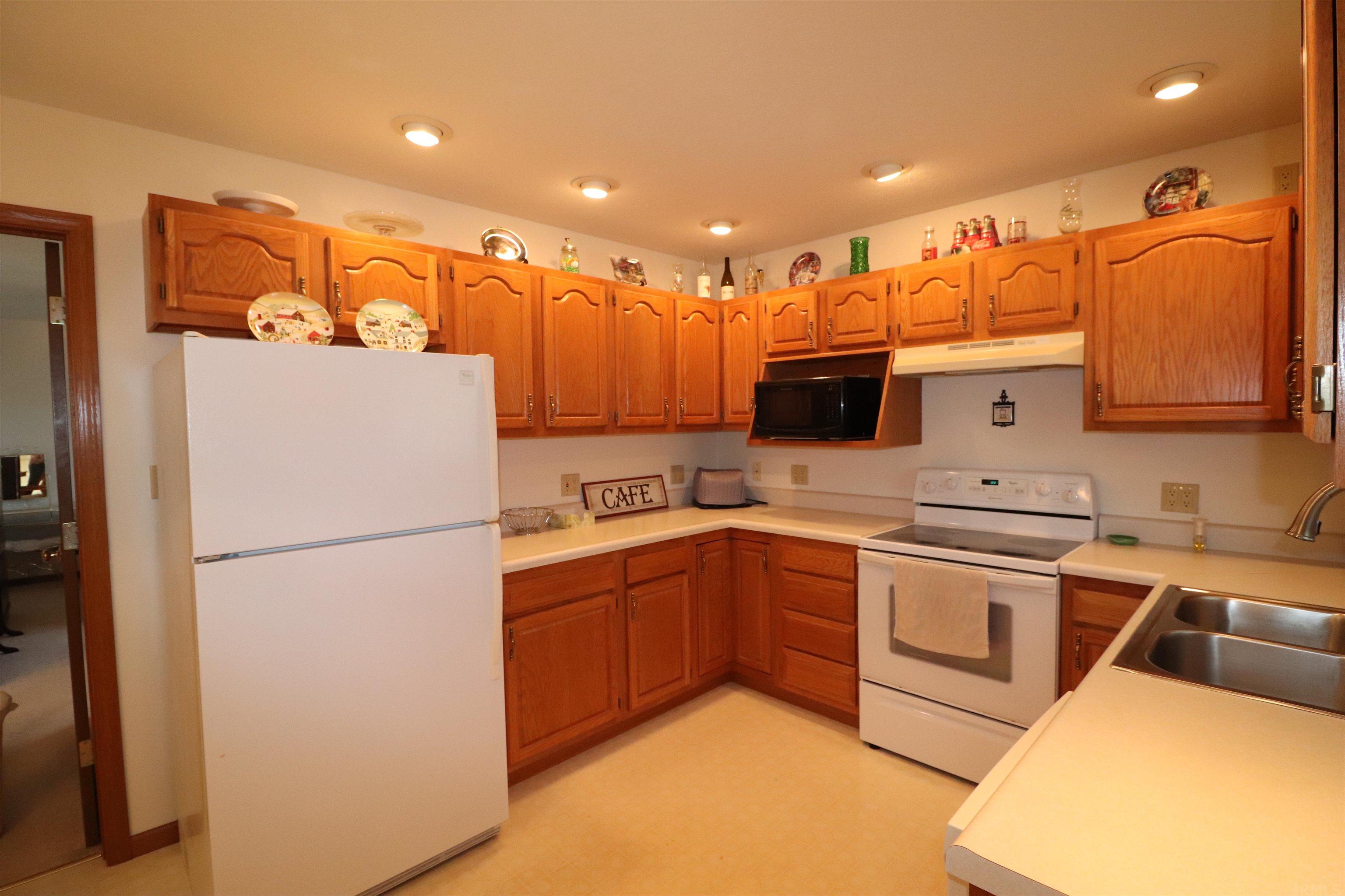 4113 Thomas Jefferson Road Lafayette, IN 47909 - Photo 6 of 31 Gallery Image 6