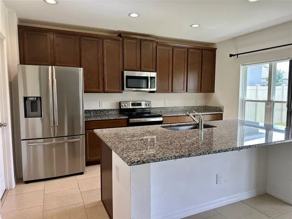 $2,650 | 212 Hamlet Loop, Davenport, FL 33837