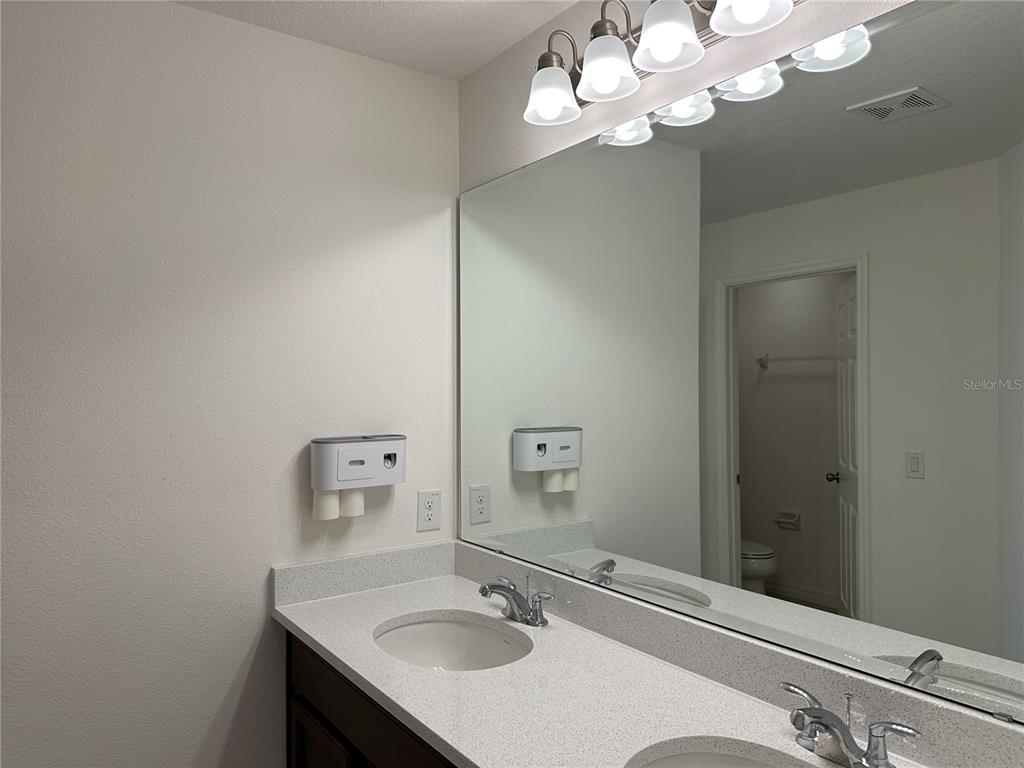 212 Hamlet Loop Davenport, FL 33837 - Photo 6 of 20