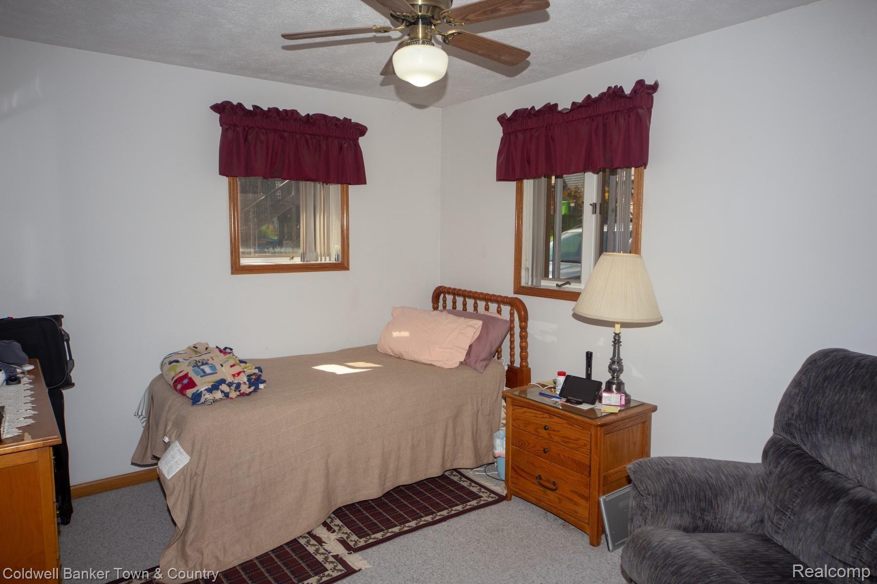 5874 Bullard Road Fenton, MI 48430 - Photo 18 of 51 IMG_8743.JPG