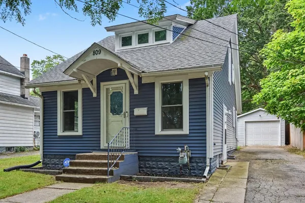 $165,000 | 809 Hall Street, Albion, MI 49224