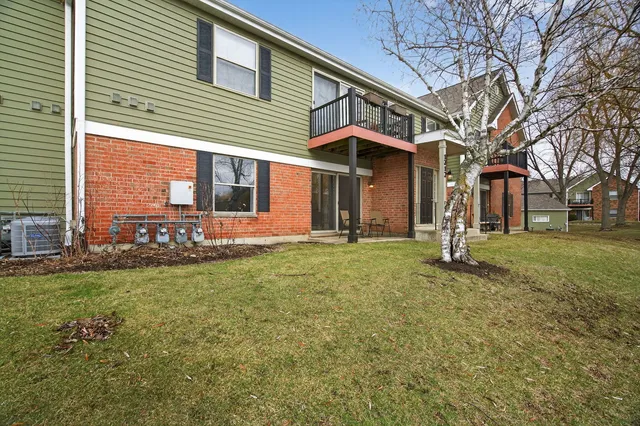 $189,000 | 1312 McDowell Road, Unit 103, Naperville, IL 60563