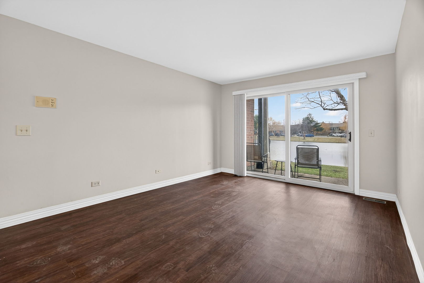 1312 McDowell Road, Unit 103 Naperville, IL 60563 - Photo 2 of 23