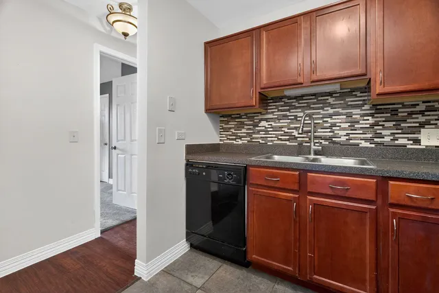 $189,000 | 1312 McDowell Road, Unit 103, Naperville, IL 60563