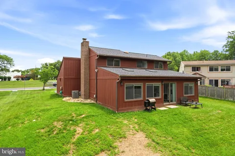 $819,000 | 15004 DuFief Drive, Gaithersburg, MD 20878