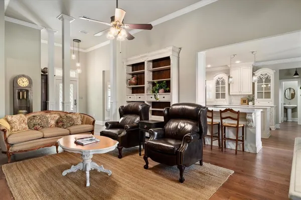 $529,500 | 326 West Liberty Street, Pilot Point, TX 76258