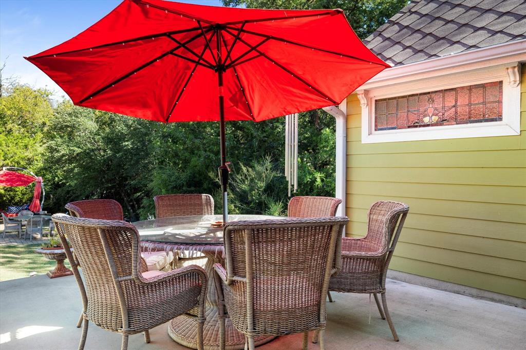 326 West Liberty Street Pilot Point, TX 76258 - Photo 29 of 40 a view of a chair and table in the patio