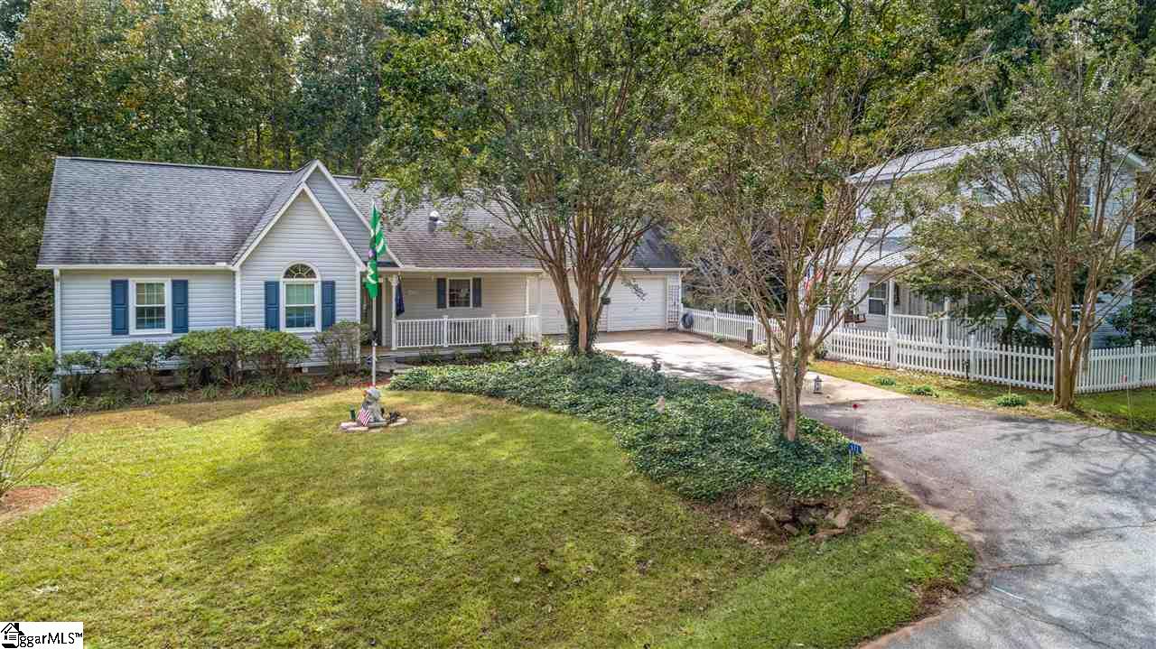 672 Pleasant View Road Pickens, SC 29671 - Photo 1 of 36