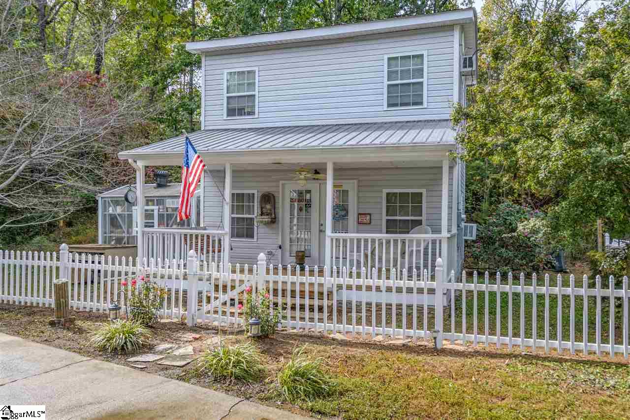 672 Pleasant View Road Pickens, SC 29671 - Photo 2 of 36