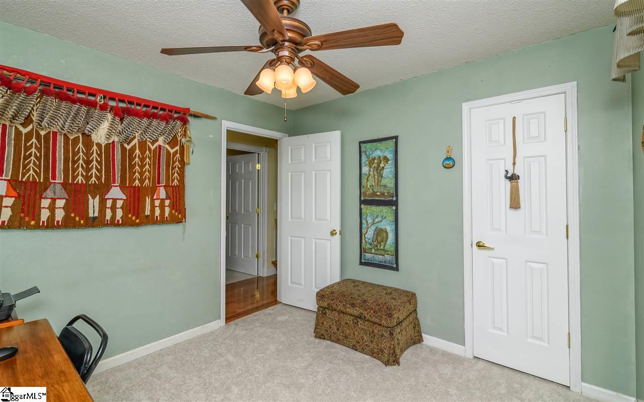 672 Pleasant View Road Pickens, SC 29671 - Photo 20 of 36