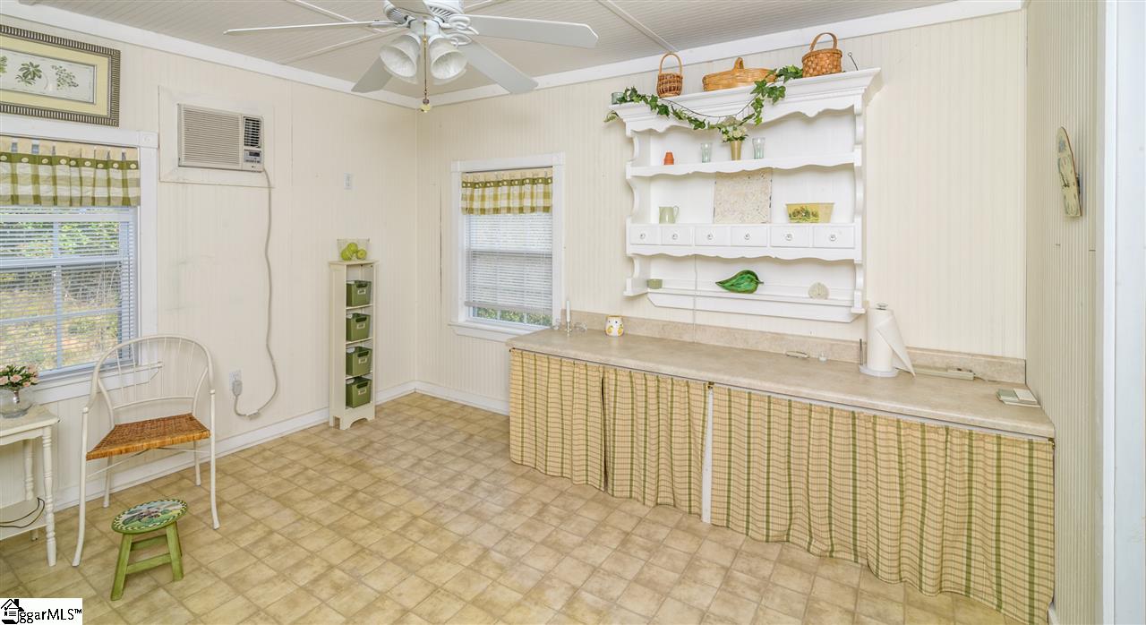 672 Pleasant View Road Pickens, SC 29671 - Photo 25 of 36