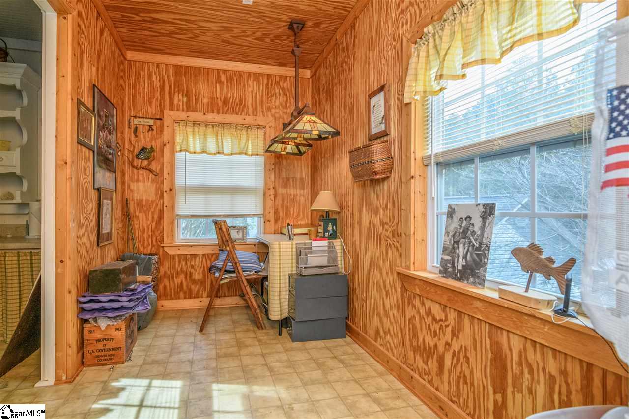 672 Pleasant View Road Pickens, SC 29671 - Photo 27 of 36