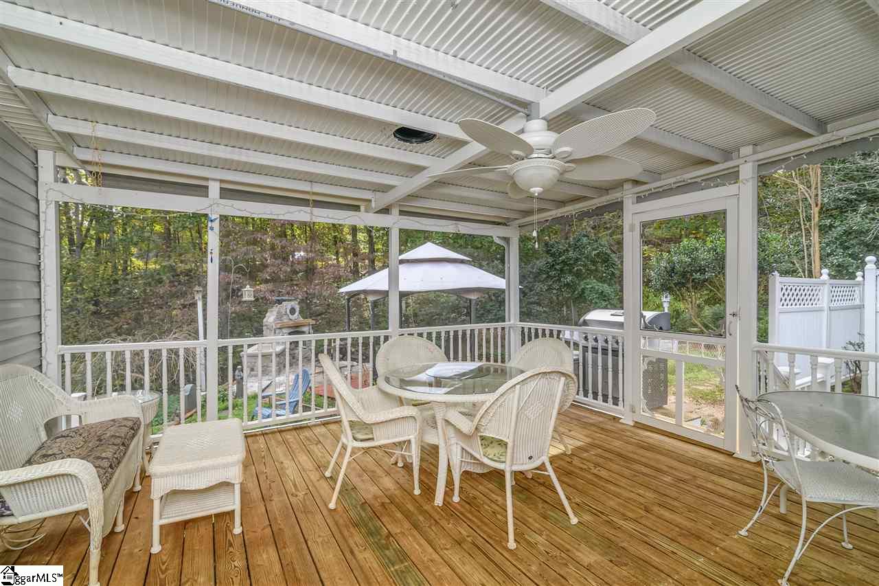 672 Pleasant View Road Pickens, SC 29671 - Photo 4 of 36