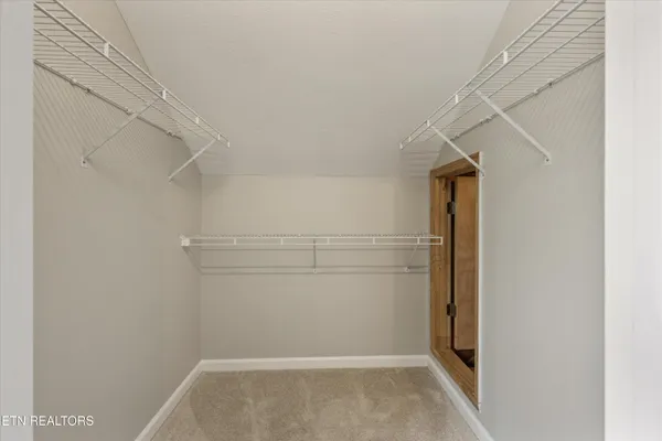 $389,900 | 8218 Jack Russell Court, Powell, TN 37849