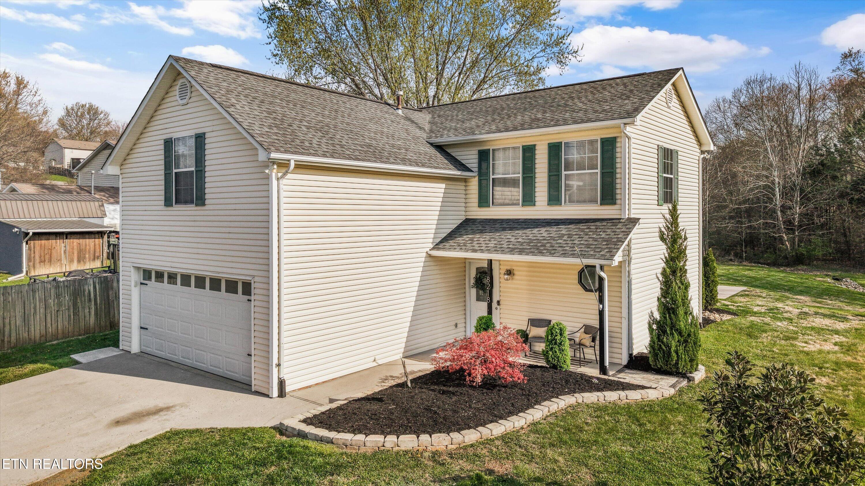 8218 Jack Russell Court Powell, TN 37849 - Photo 3 of 38 8218 Jack Russell Ct