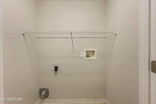 $389,900 | 8218 Jack Russell Court, Powell, TN 37849