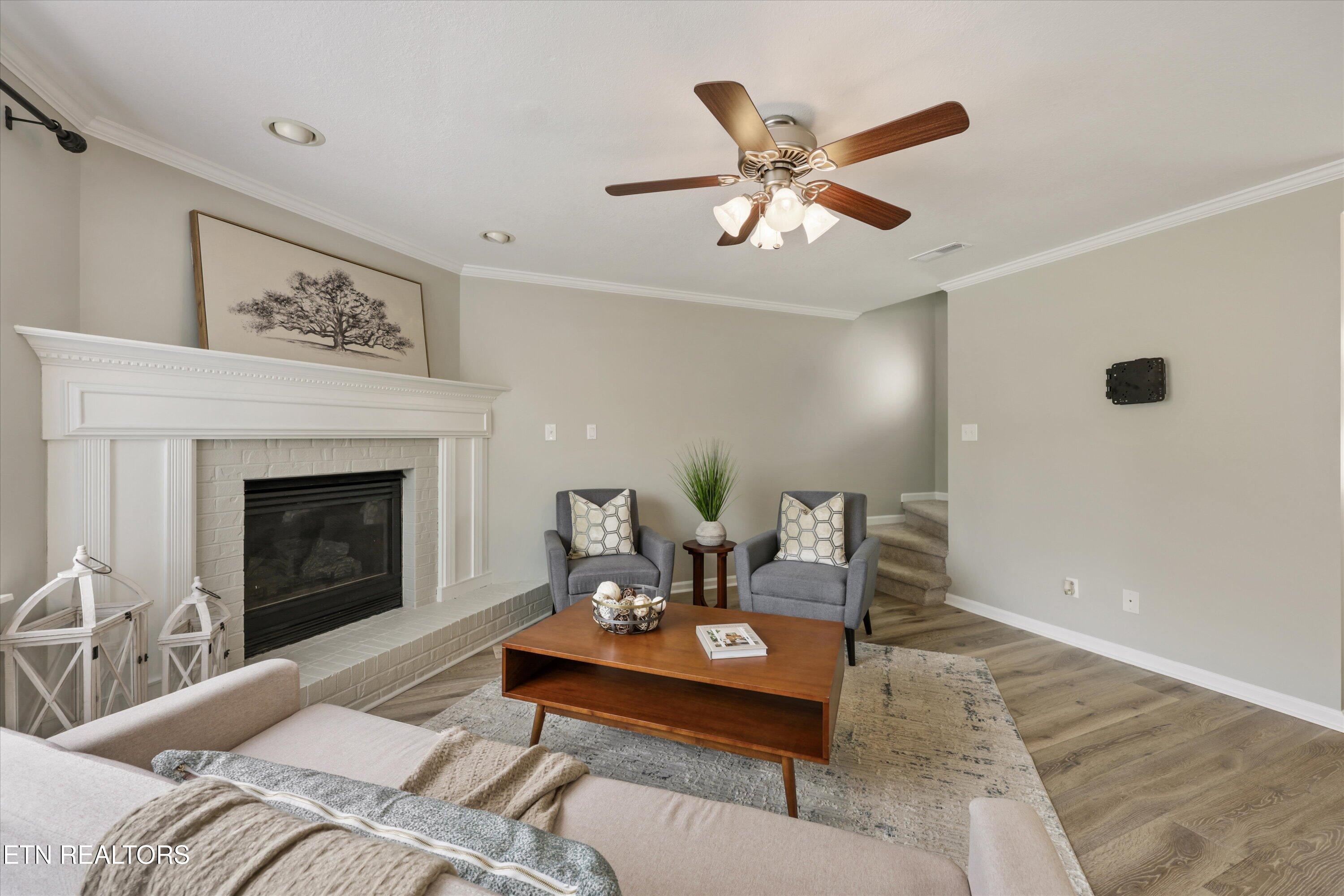8218 Jack Russell Court Powell, TN 37849 - Photo 9 of 38 Living Room