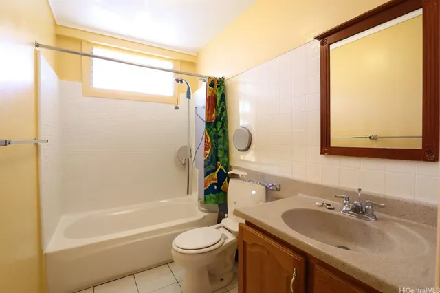 $2,500 | 94-1104 Lumiauau Street, Waipahu, HI 96797
