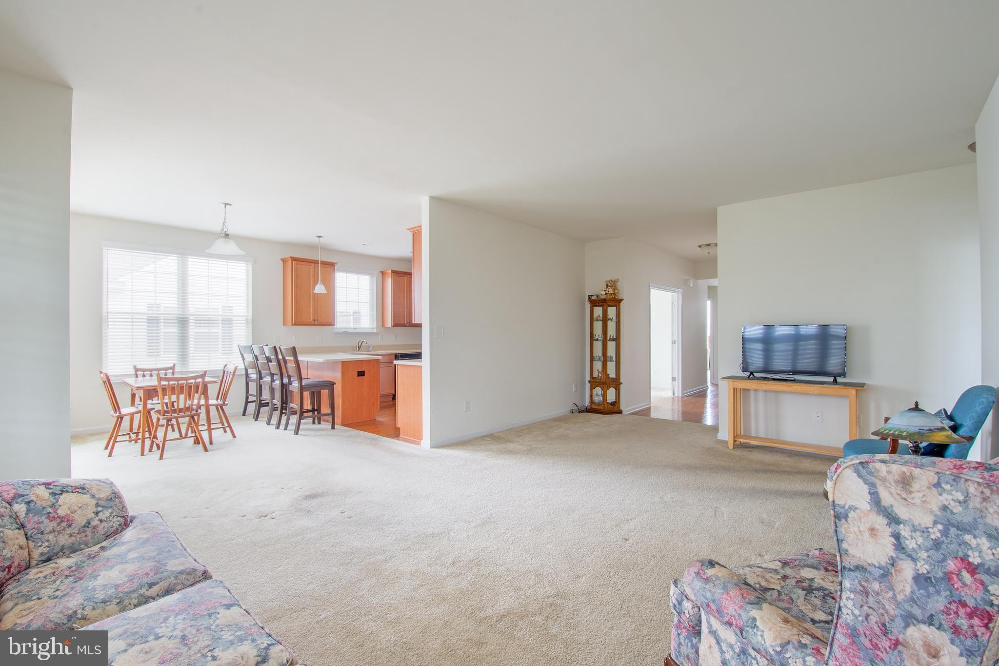 85 Bay Hill Road Magnolia, DE 19962 - Photo 10 of 31 a living room with furniture and a table