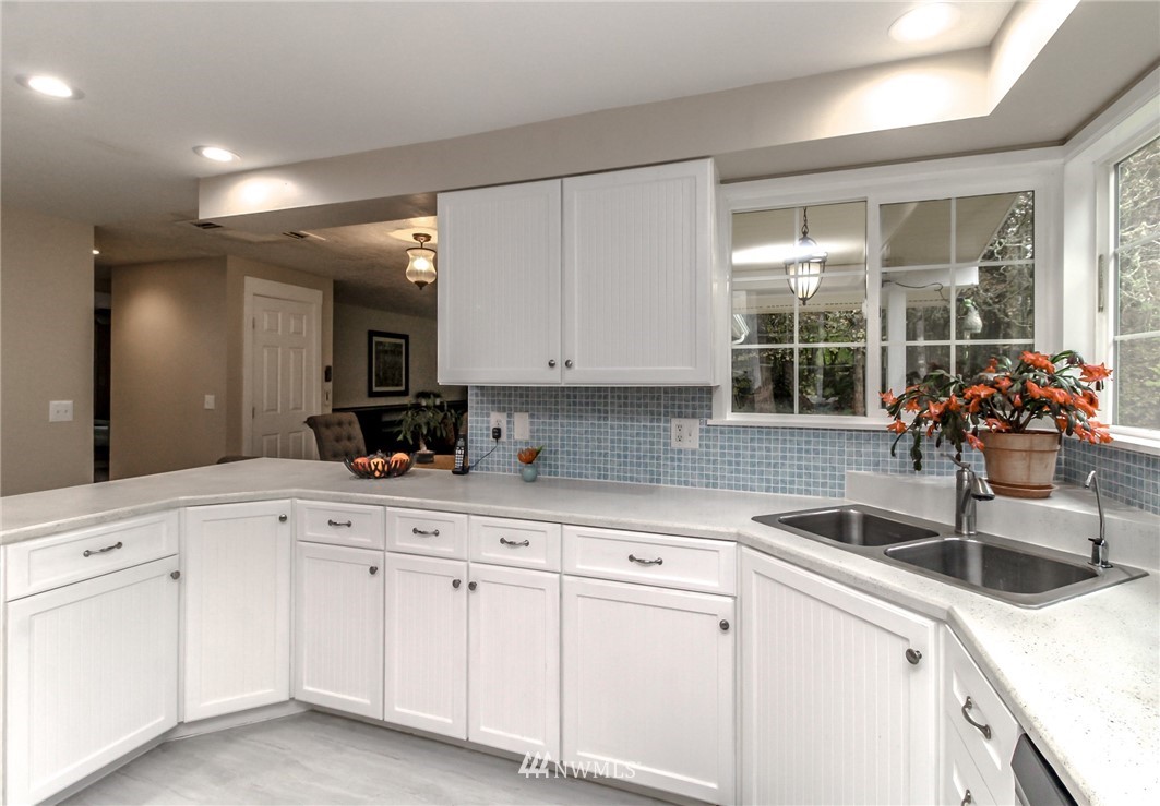 5550 Southeast Sedgwick Road Port Orchard, WA 98367 - Photo 12 of 39 Gallery Image 12