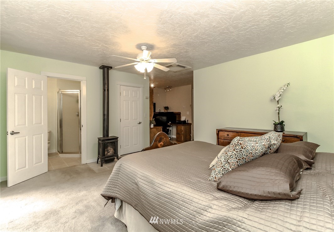 5550 Southeast Sedgwick Road Port Orchard, WA 98367 - Photo 19 of 39 Gallery Image 19