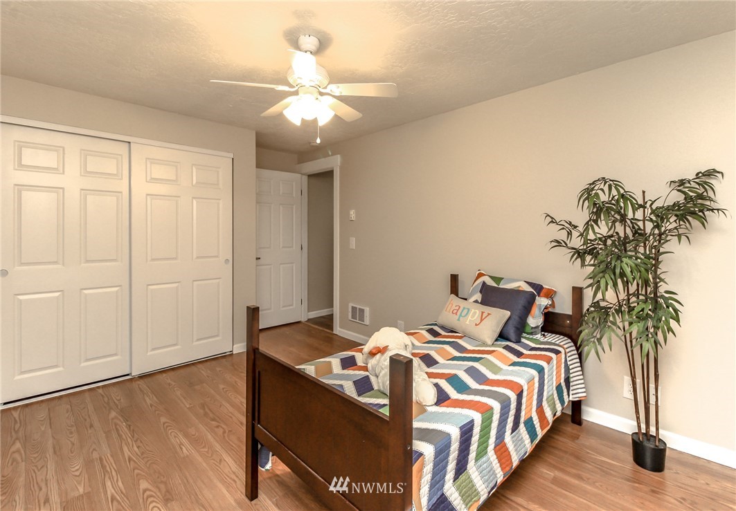 5550 Southeast Sedgwick Road Port Orchard, WA 98367 - Photo 28 of 39 Gallery Image 28