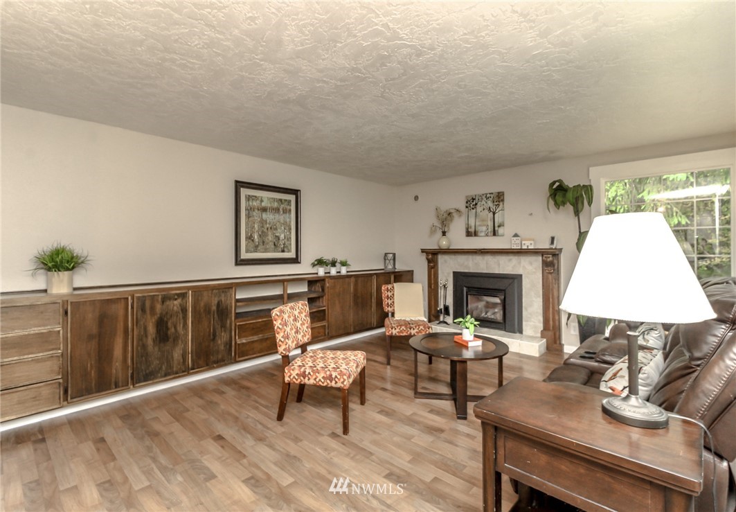5550 Southeast Sedgwick Road Port Orchard, WA 98367 - Photo 7 of 39 Gallery Image 7