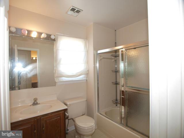 517 Cosgrave Way Silver Spring, MD 20902 - Photo 11 of 21 Bath (Master)