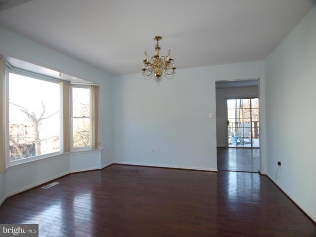 517 Cosgrave Way Silver Spring, MD 20902 - Photo 6 of 21 Dining Room
