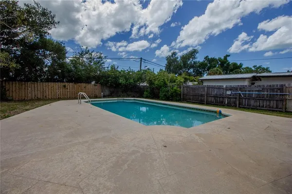 $2,850 | 10760 62nd Avenue North, Seminole, FL 33772