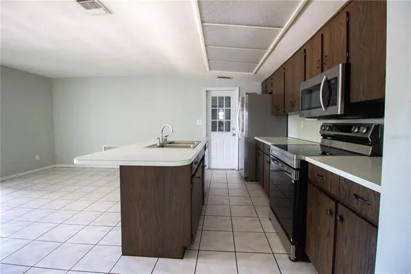 $2,850 | 10760 62nd Avenue North, Seminole, FL 33772