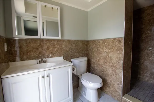 $2,850 | 10760 62nd Avenue North, Seminole, FL 33772