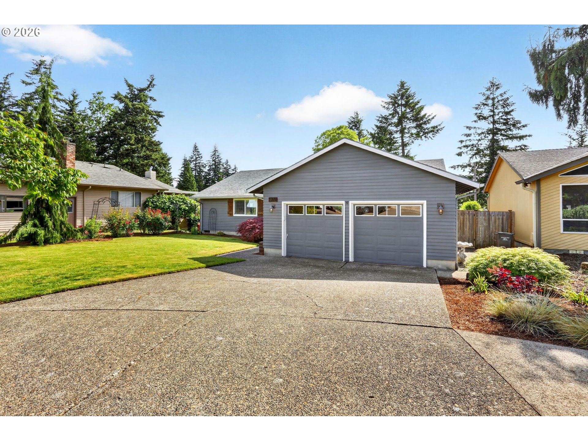 1776 Southeast 114th Place Portland, OR 97216 - Photo 5 of 47