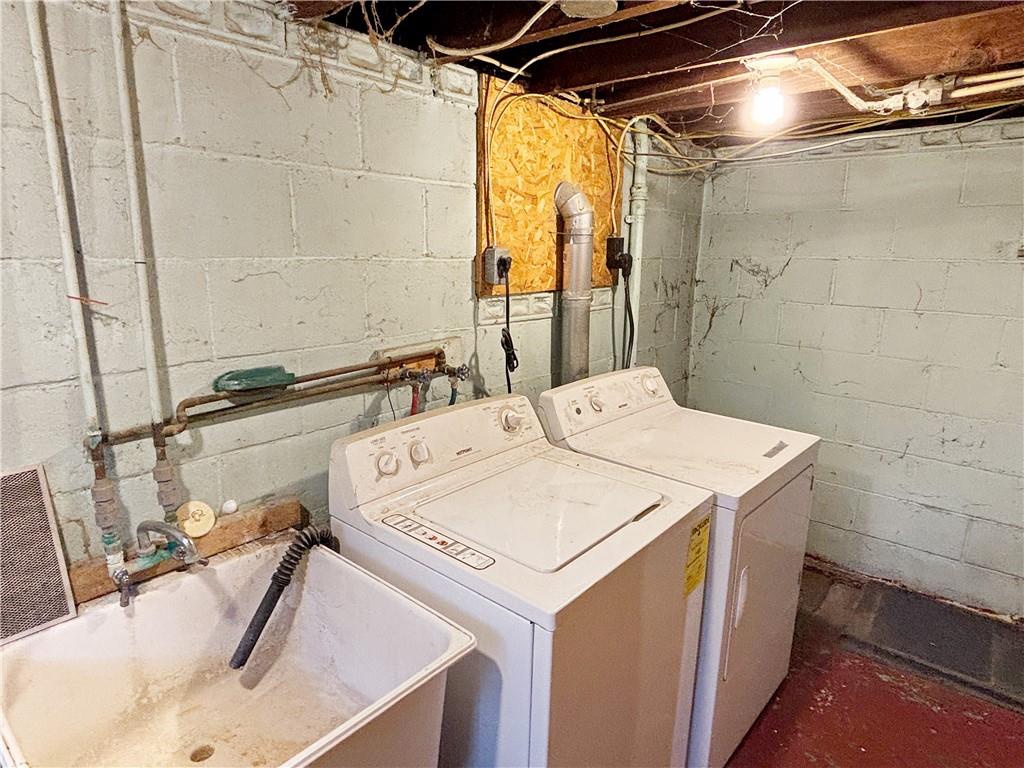 1701 Indiana Avenue Monaca, PA 15061 - Photo 28 of 33 a utility room with dryer and washer