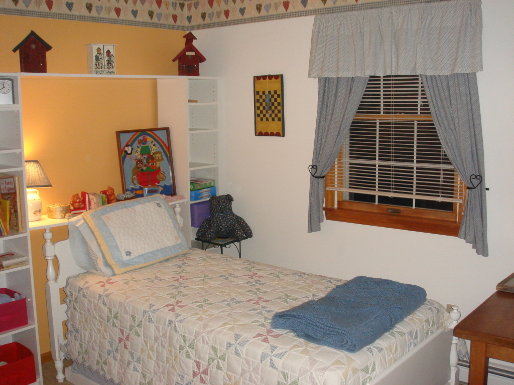 100 Winesap Road Pittsfield, MA 01201 - Photo 5 of 18 Bedroom