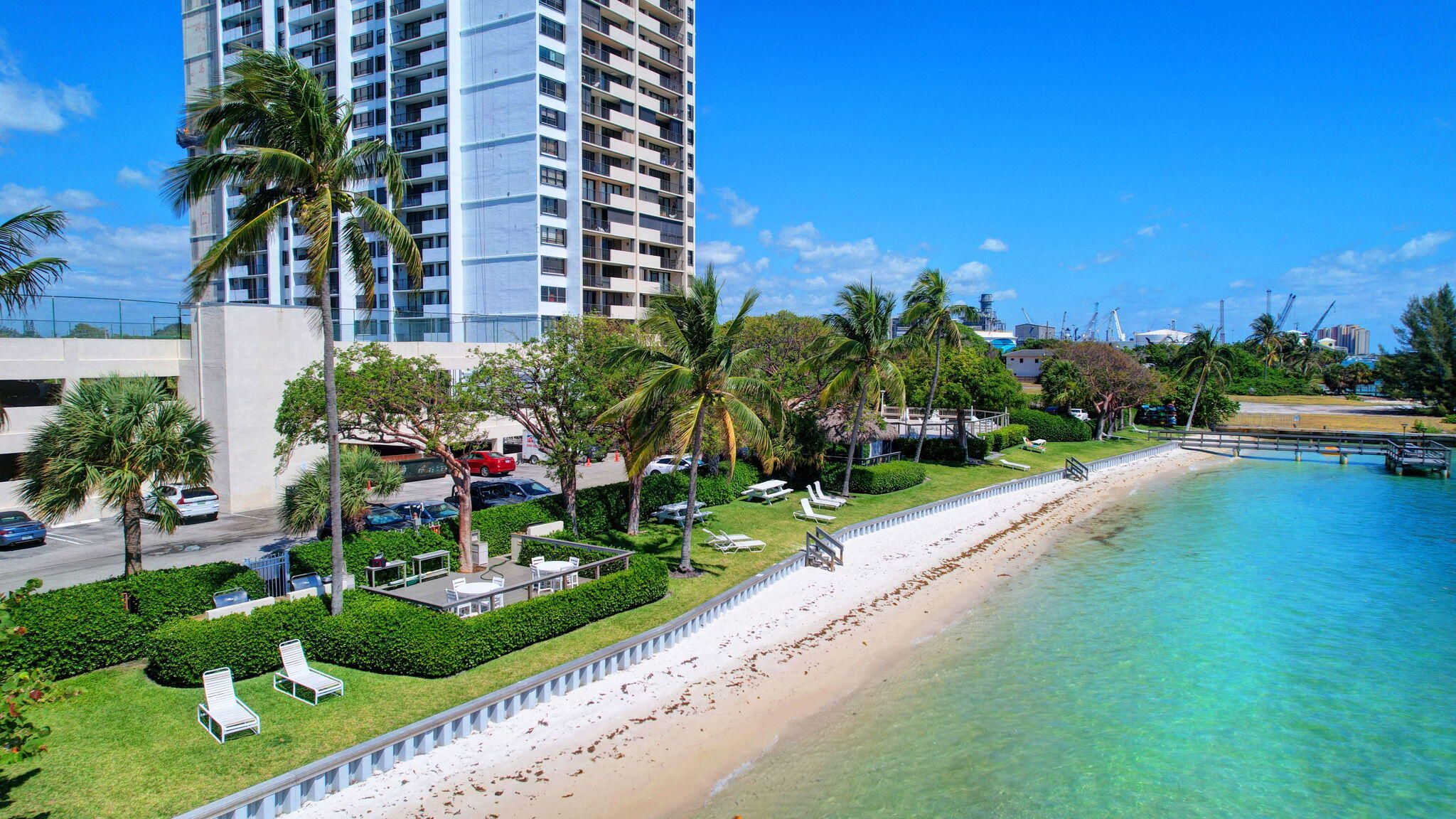 5600 North Flagler Dr Unit 207  