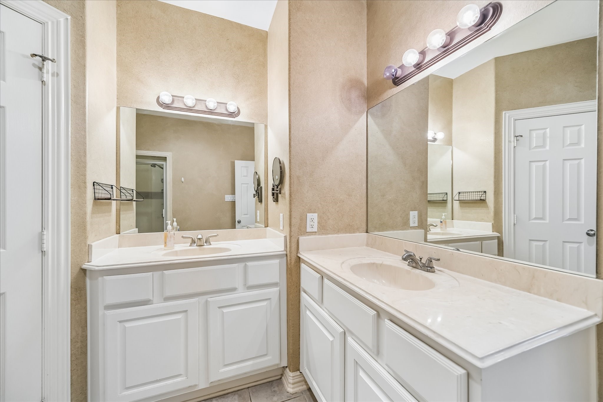 1950 Gentryside Drive Houston, TX 77077 - Photo 16 of 20