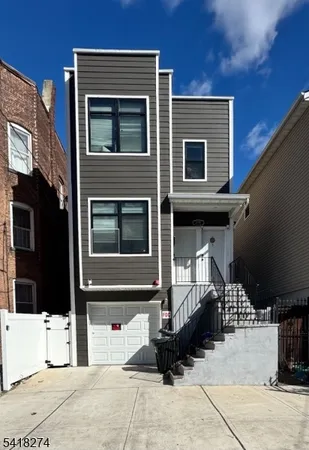 $2,550 | 279 12th Avenue, Unit 2, Paterson, NJ 07514