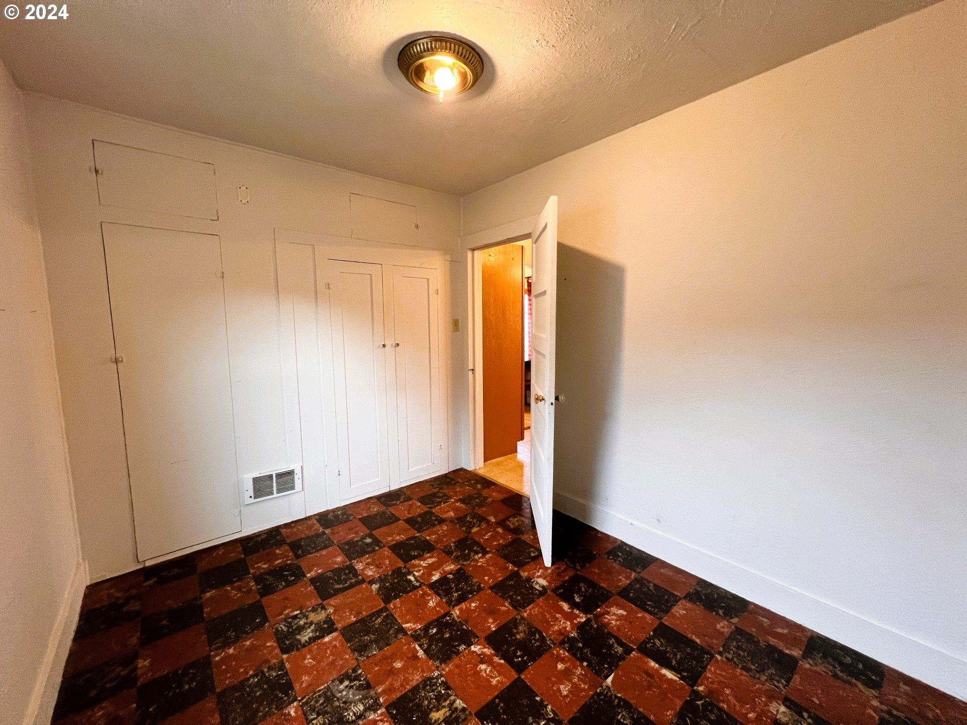 2149 Dogwood Avenue Reedsport, OR 97467 - Photo 20 of 41 a view of an empty room