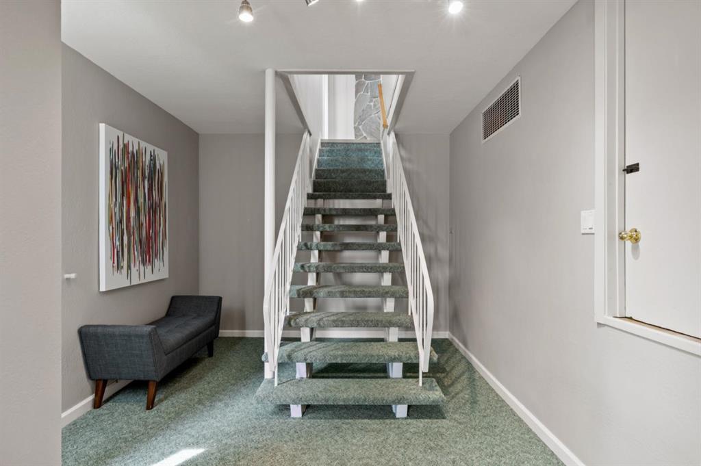 30 Knollcrest Road Hillsborough, CA 94010 - Photo 17 of 27