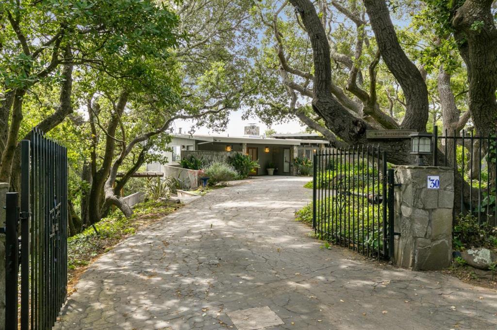 30 Knollcrest Road Hillsborough, CA 94010 - Photo 2 of 27