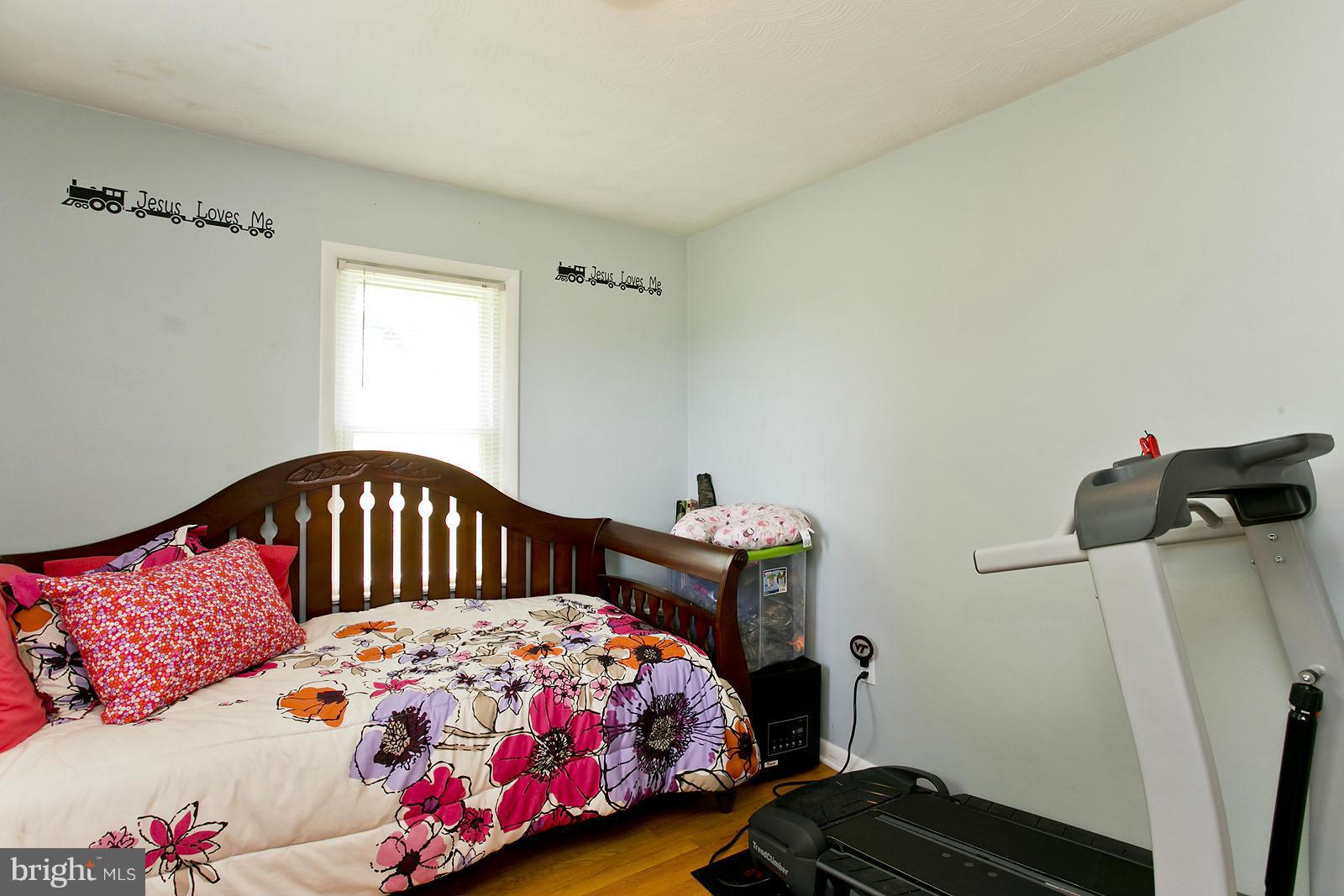 2172 Hunting Ridge Road Winchester, VA 22603 - Photo 18 of 25 Bedroom
