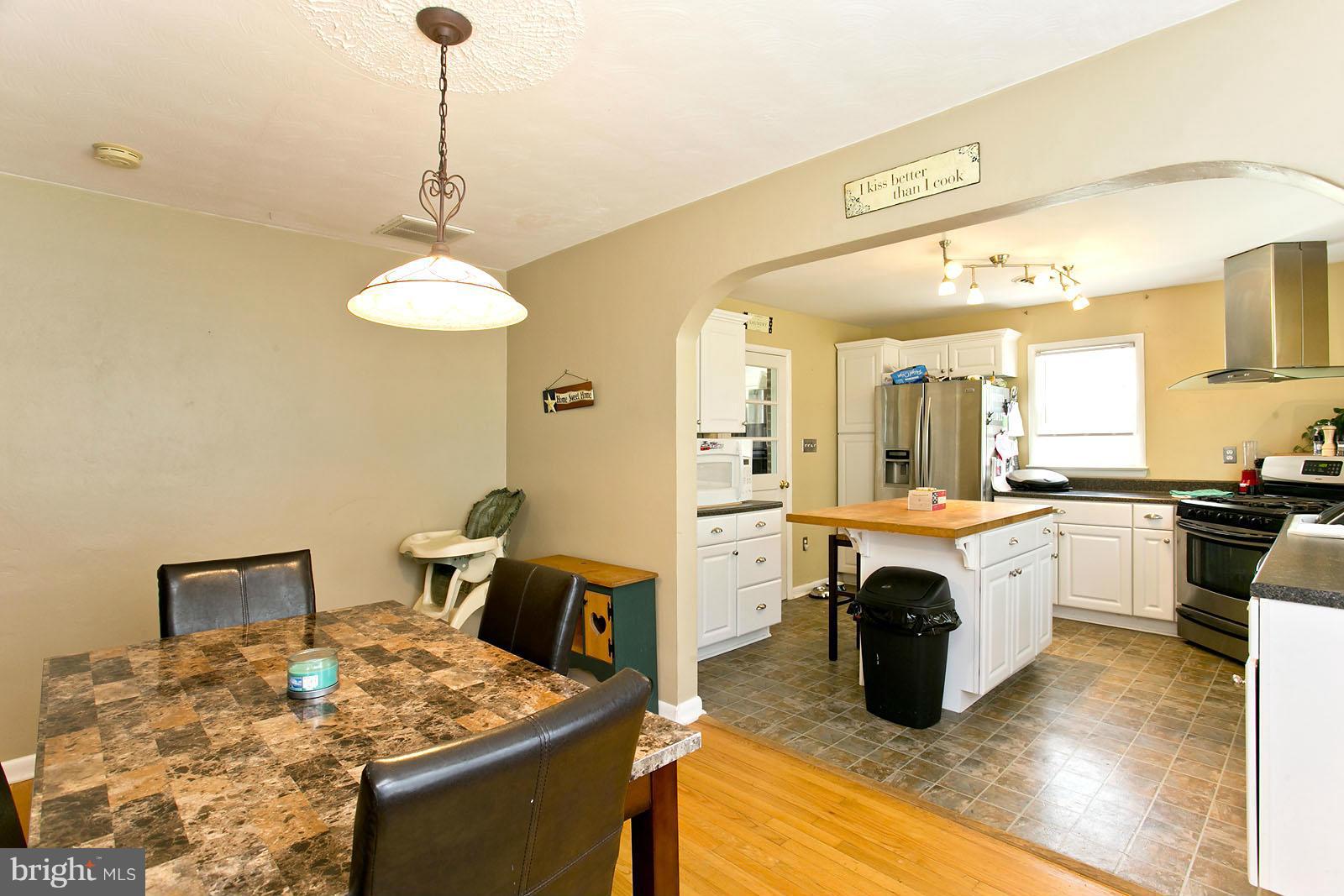 2172 Hunting Ridge Road Winchester, VA 22603 - Photo 3 of 25 Dining Room